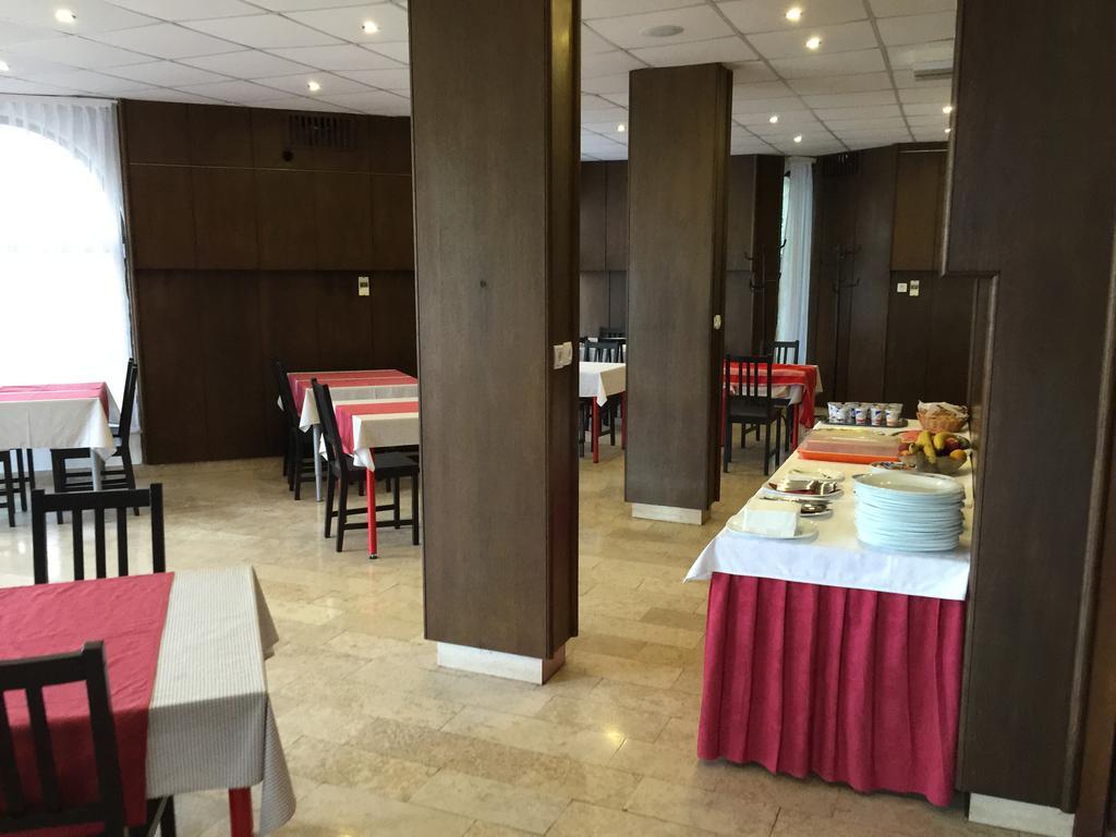Hotel Ruza Нови Винодолски Екстериор снимка