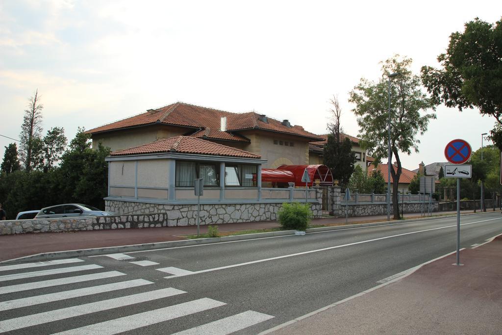Hotel Ruza Нови Винодолски Екстериор снимка