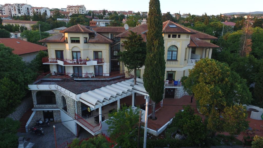 Hotel Ruza Нови Винодолски Екстериор снимка