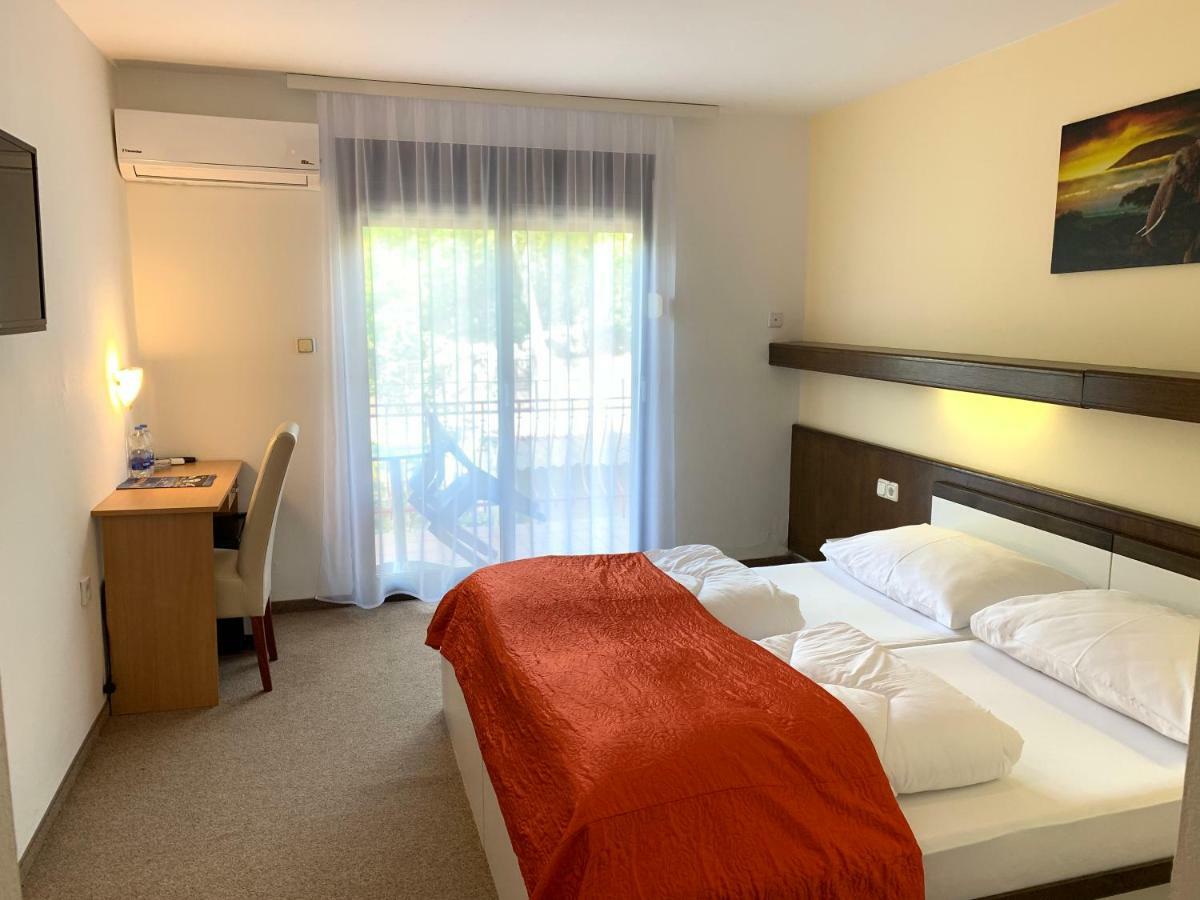 Hotel Ruza Нови Винодолски Екстериор снимка